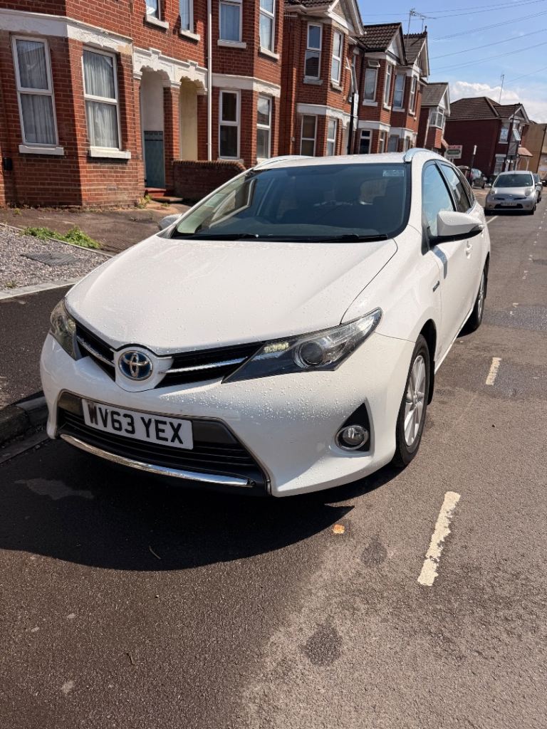 Toyota, AURIS, Estate, 2013, Other, 1798 (cc), 5 doors
