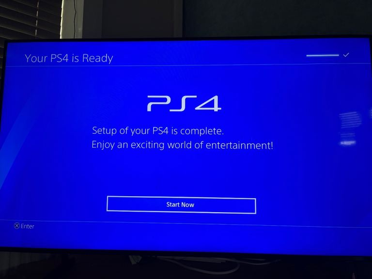 PS4 console with controller, working but faulty disc drive 