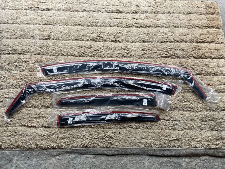 Mk3 Ford Focus hatchback wind deflectors x4 new