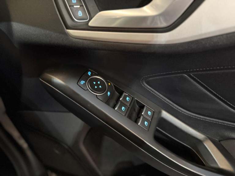 FORD FOCUS 1.5 EcoBlue Zetec 2018