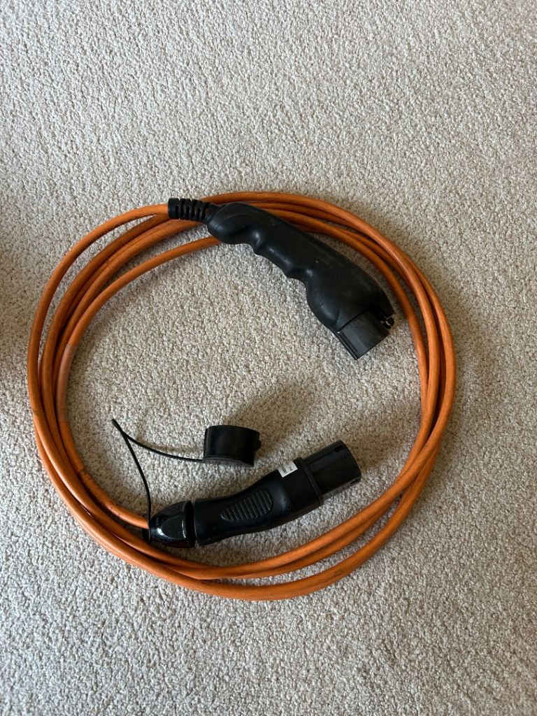 Type 1 EV fast charging cable - 6 metre. 