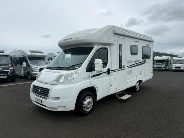 2011 SWIFT FREESTYLE 580PR 2 BERTH END LOUNGE MOTORHOME WITH ONLY 27K MILES 