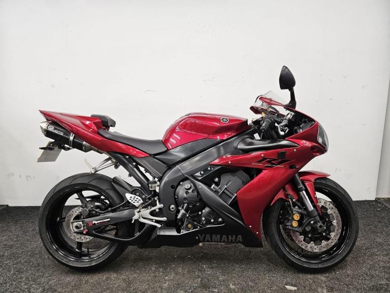 YAMAHA YZF R1 *** GR MOTO EXHAUSTS - 2 OWNERS - SEAT COWL