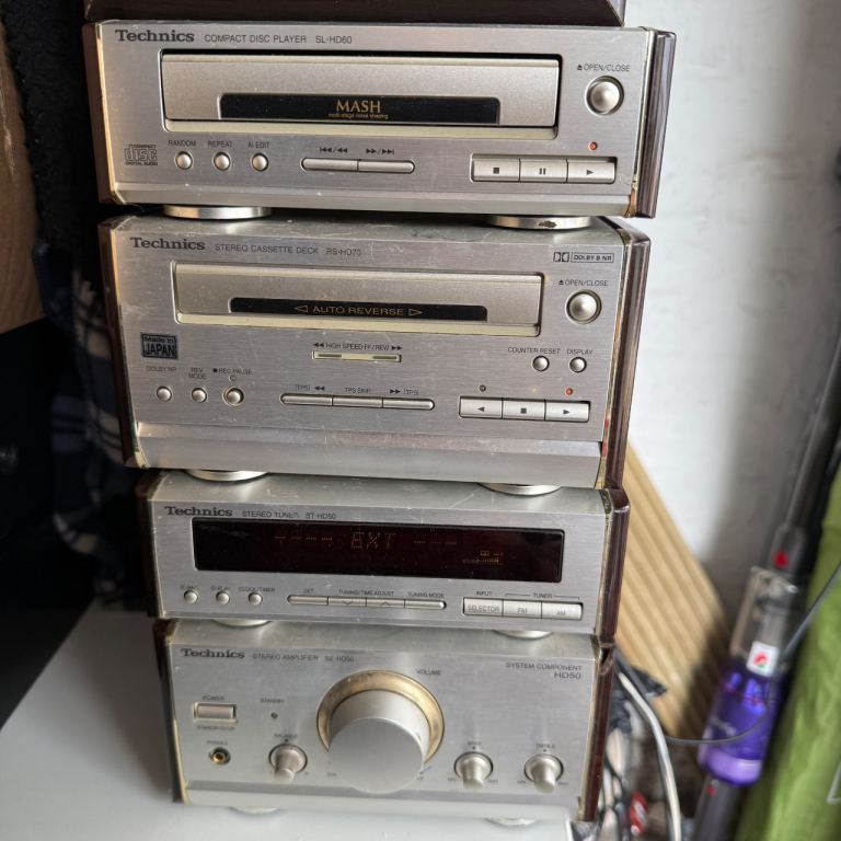 Technics SL-HD60 Hi-Fi Stereo System with CD Player, Cassette Deck, Tuner, Amplifier