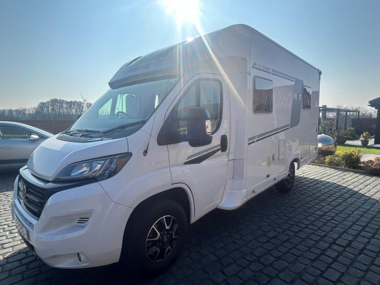Pilote Evidence 650 island bed, Automatic, 6.5m, 4 berth motorhome for sale