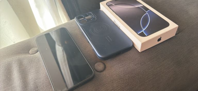 iPhone 16 pro max black titanium 1tb
