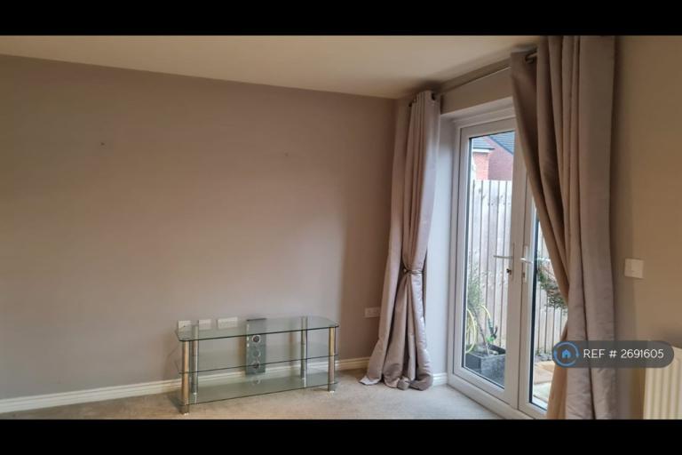 3 bedroom house in Poplin Close, Bolton, BL1 (3 bed) (#2691605)