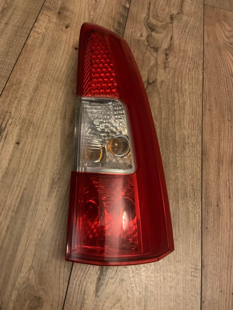 Volvo V70 rear light