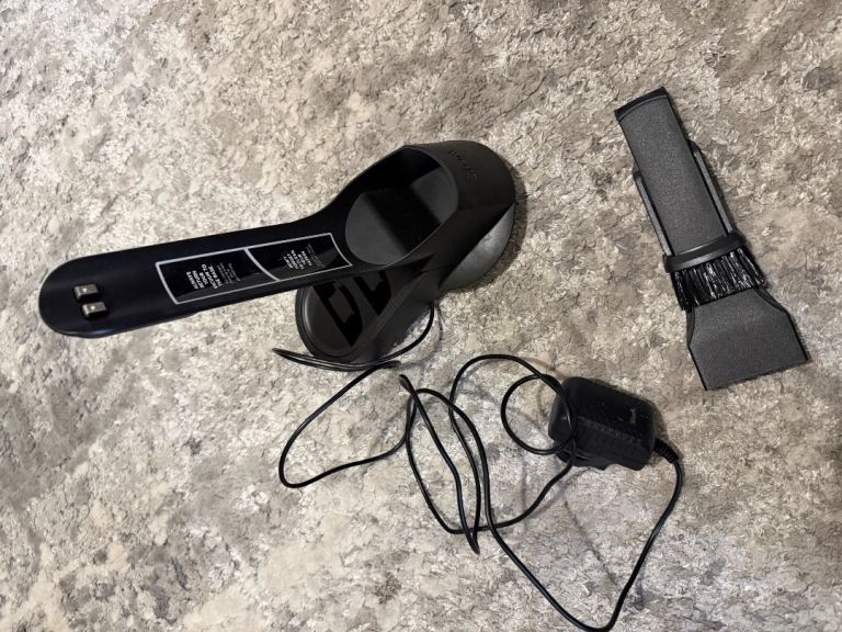 Shark handheld vaccum stand only