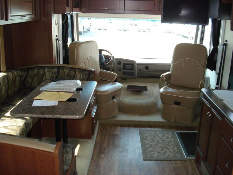 Fleetwood Storm 28F american motorhome rv  LPG AUTOMATIC 2012