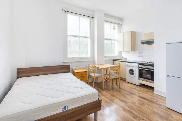 Double Studio Apartment – Broadhurst Gardens, West Hampstead / Finchley Road, NW6 Ref: 604