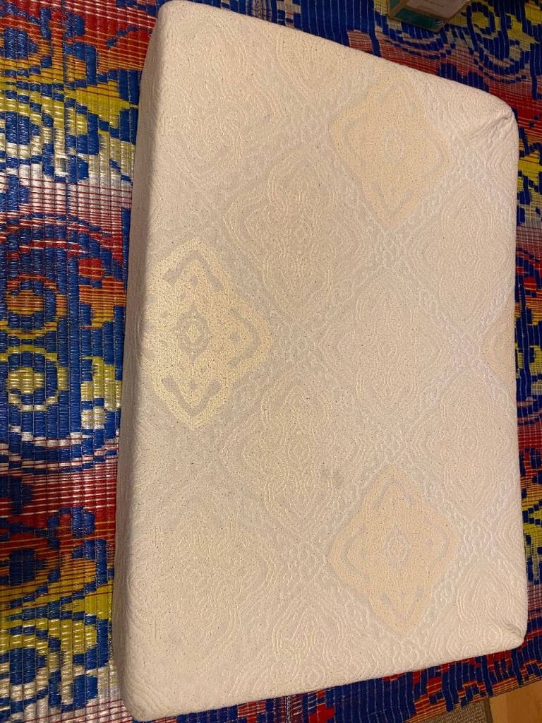 Single foam mattress 