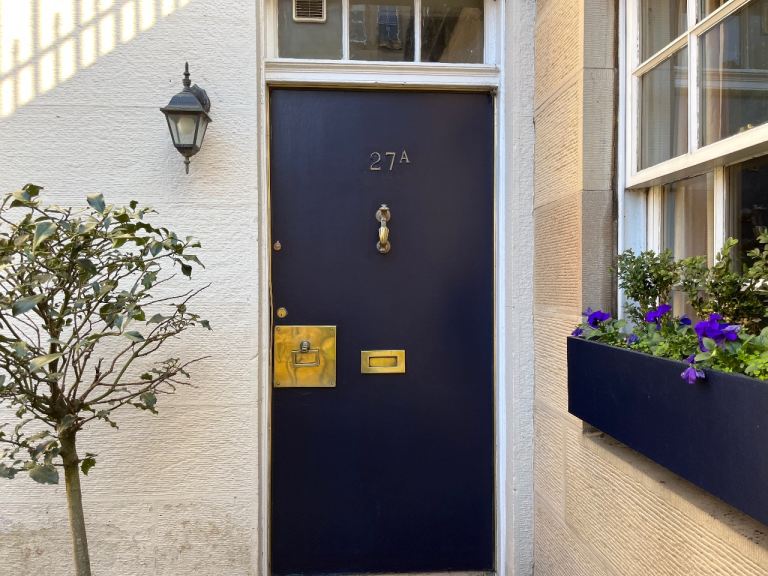 No Bills ,All inclusive central basement flat