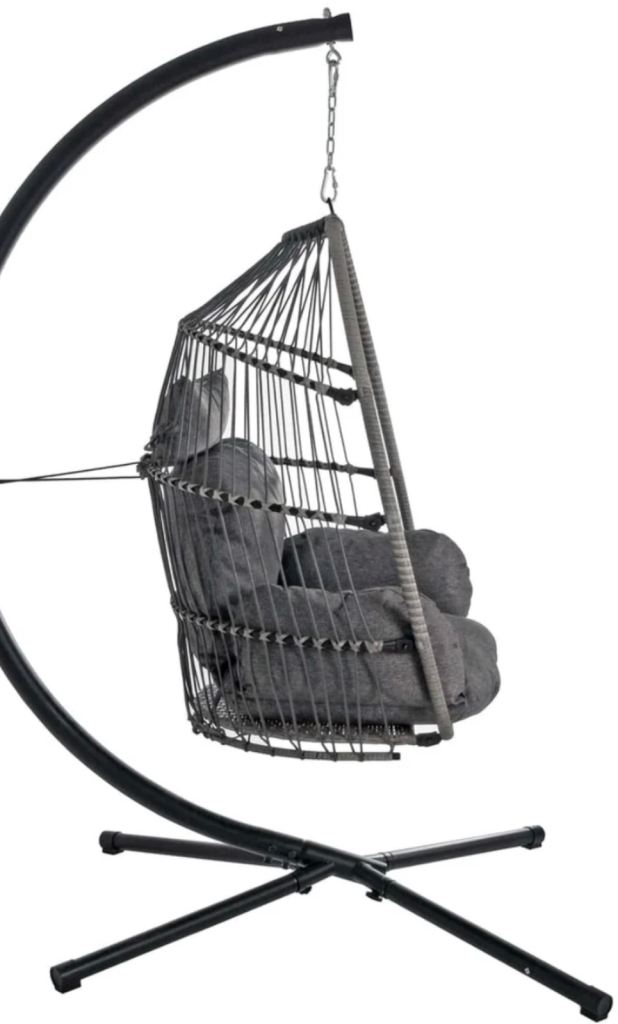Swinging egg type chair 