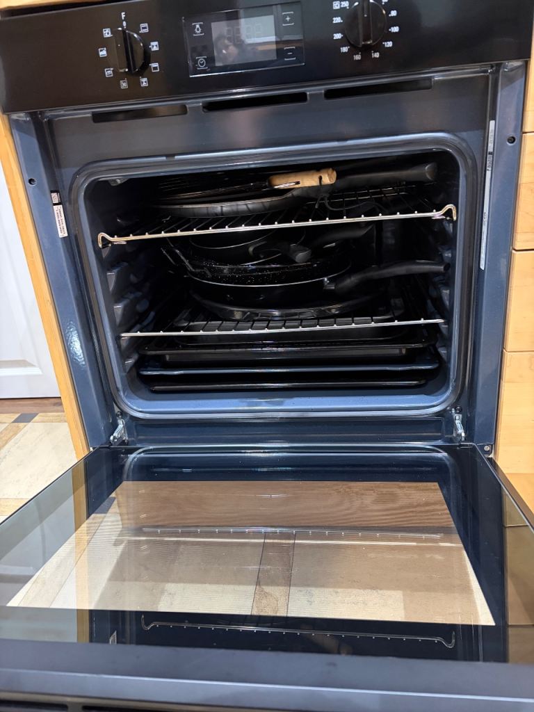 Oven 