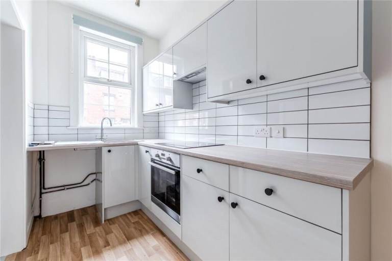Recently refurbished 2-bedroom house at 31 Brown Hill Avenue Leeds LS9 
