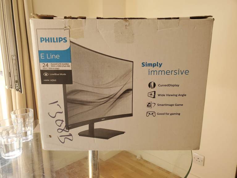 Philips E Line 24-inch Curved Monitor – as good as new