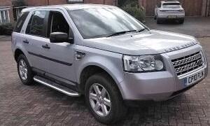2010 Land Rover Freelander 2 2.2 Td4 S 5dr 4WD Auto + 12 SERVICES / BLUETOOTH / SENSORS / AIR CON...
