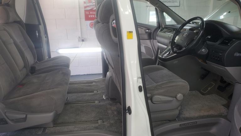 Toyota Alphard 2.4 automatic 8 seater refurbed alloys in grey 82k miles 2006 