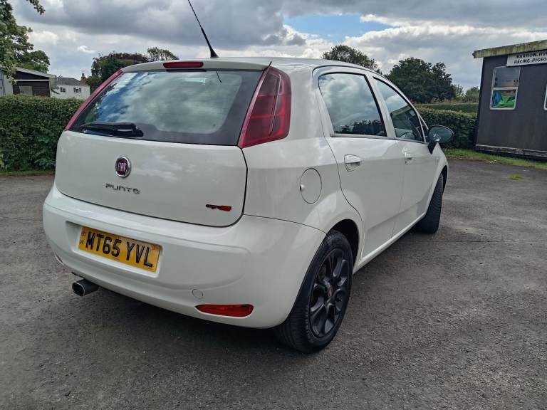 Fiat punto 1. 4 pop plus sport 2015 12 MONTH MOT
