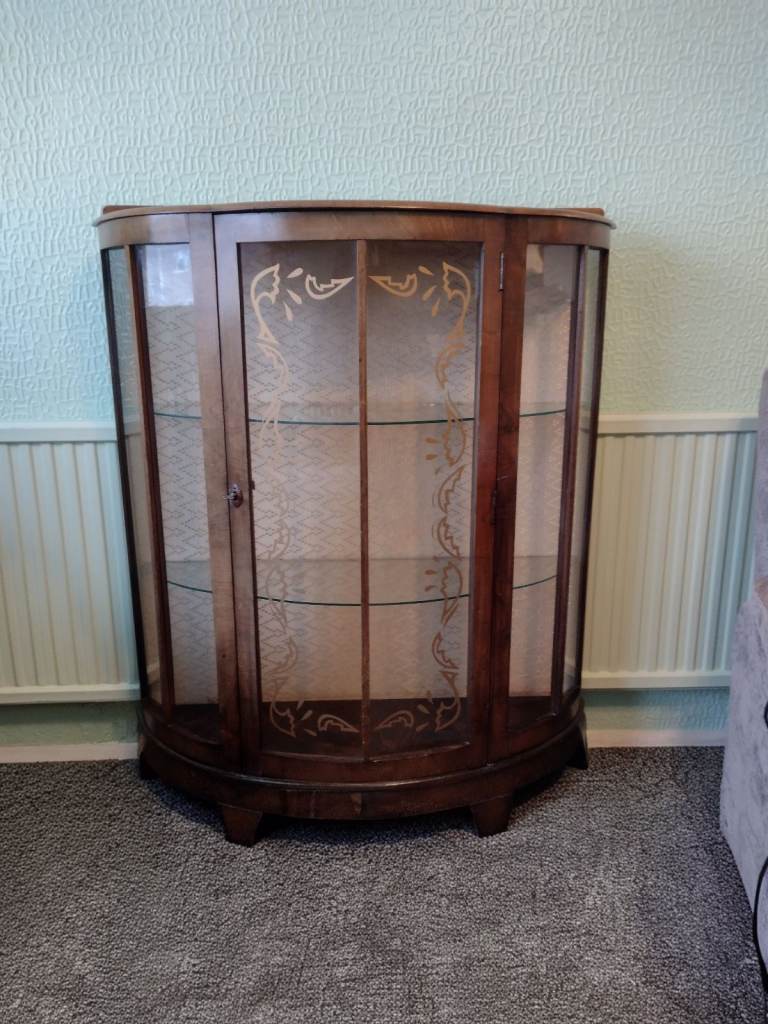 GLASS DISPLAY CABINET