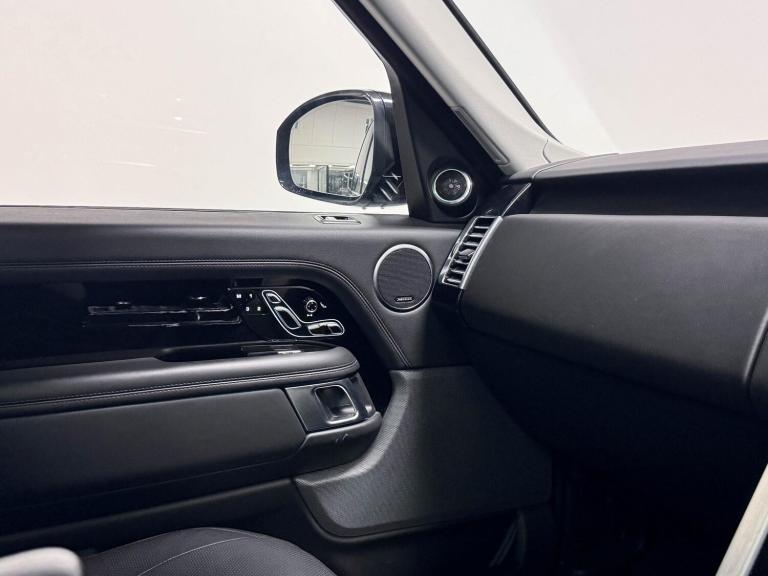 2020 Land Rover Range Rover 2.0 P400e 13.1kWh Vogue SUV 5dr Petrol Plug-in Hybrid Auto 4WD Euro 6...