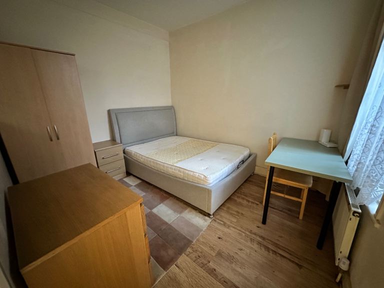Double Room for rent (Forest Gate E7)