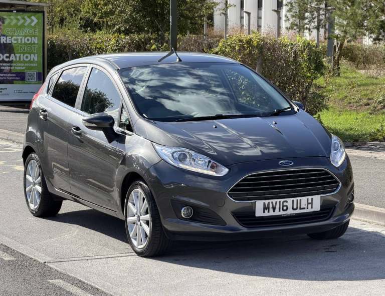 2016 Ford Fiesta 1.6 Titanium Hatchback Petrol Automatic