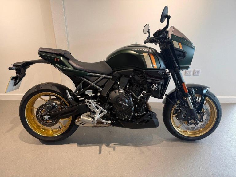 2025 SUZUKI GSX-8TT, '25 Plate with just 190 miles