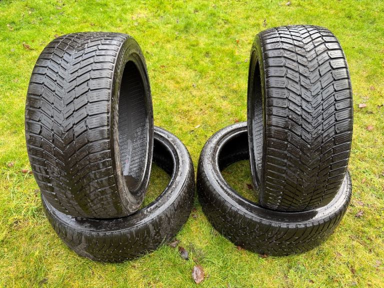225 / 45 ZR18 All Season / Winter Tyres