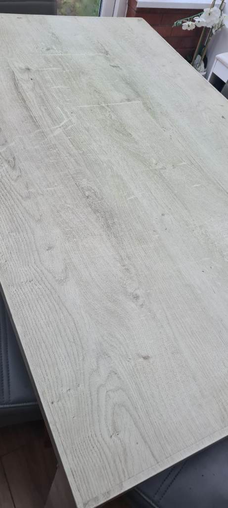 Dining table and 6 chairs