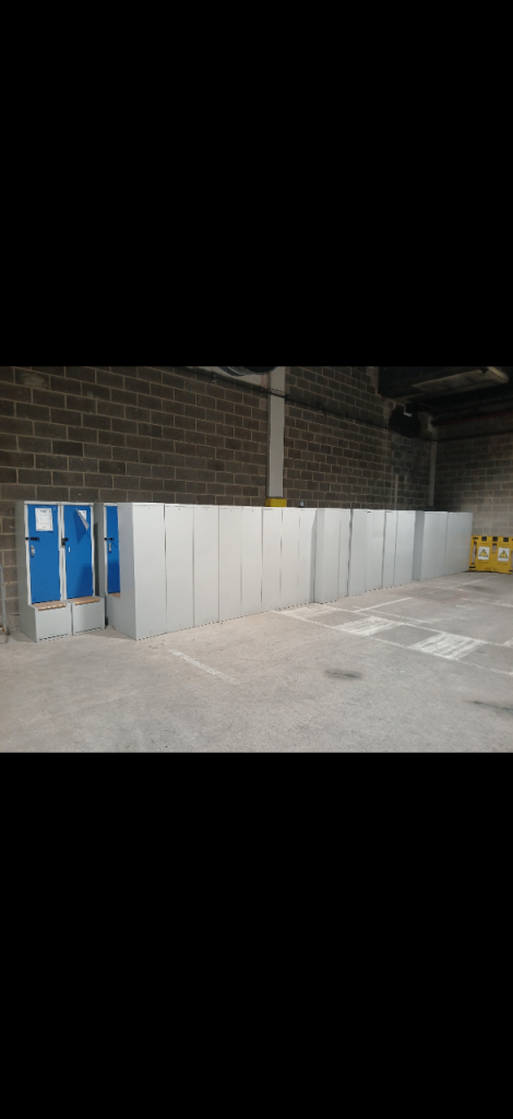 Filling cabinets 
