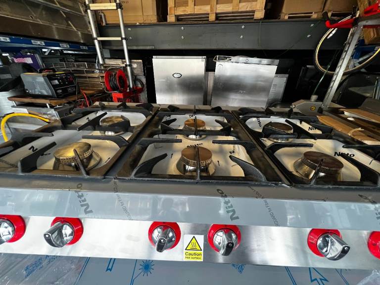 NEW GAS 6 HIGH FLAME BURNER COOKER CATERING COMMERCIAL KITCHEN CAFE KEBAB RESTAURANT EQUIPMENT