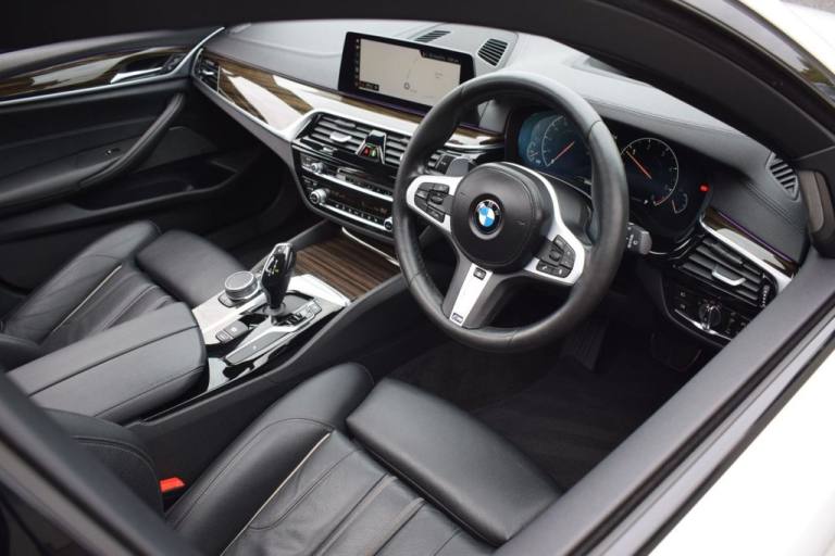 2018 Y BMW 5 SERIES 3.0 530D M SPORT TOURING 5DR DIESEL AUTO EURO 6 (S/S) (265 P