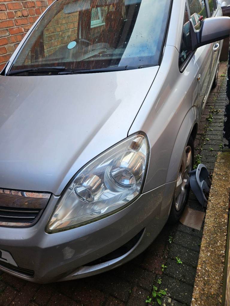 Vauxhall zafira 2010