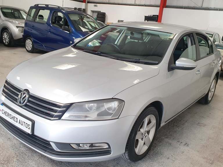 VOLKSWAGEN PASSAT 1.6 TDI BLUEMOTION * GEN 28,000 MILES * FSH* £35 TAX* AMAZING 