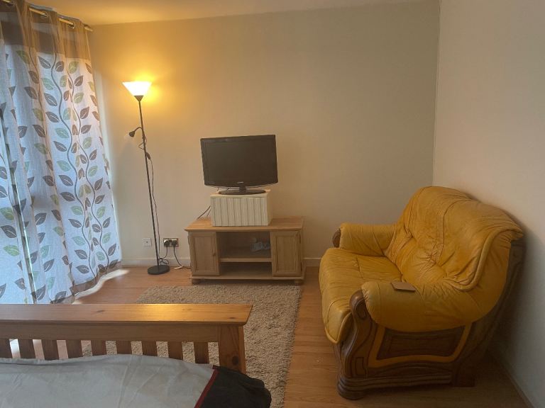 Large double room with garden 