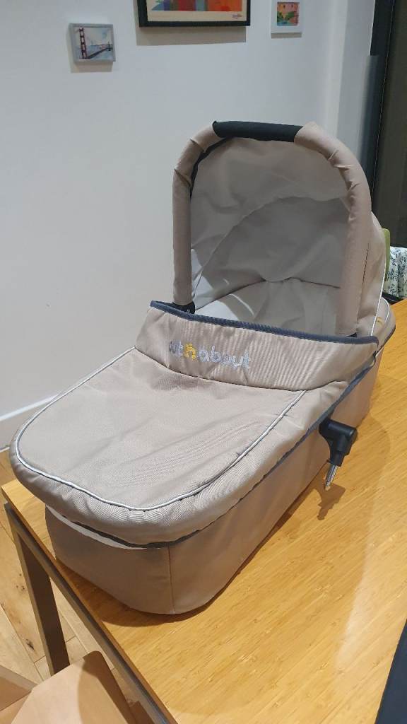 Out'n'About Nipper single Carrycot