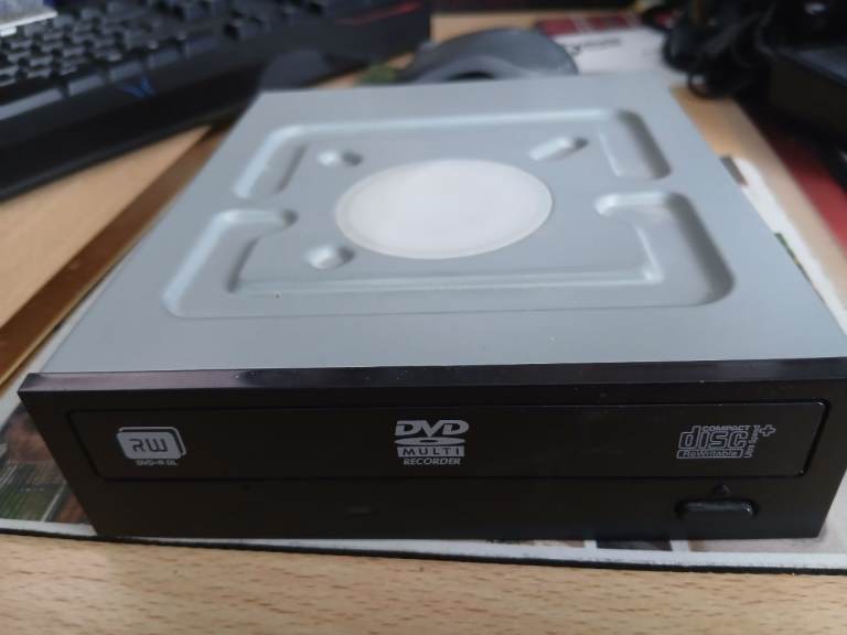 DVD REWRITER + CD MODELDH-16A1P ( PARALLEL/IDE) SYSTEM