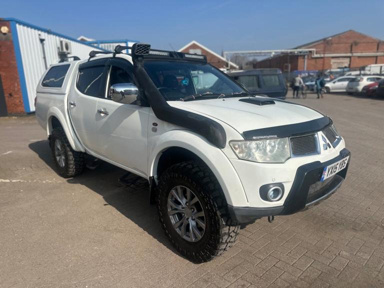 2015 Mitsubishi L200 DI-D 4X4 CHALLENGER LB DCB Pickup Diesel Manual