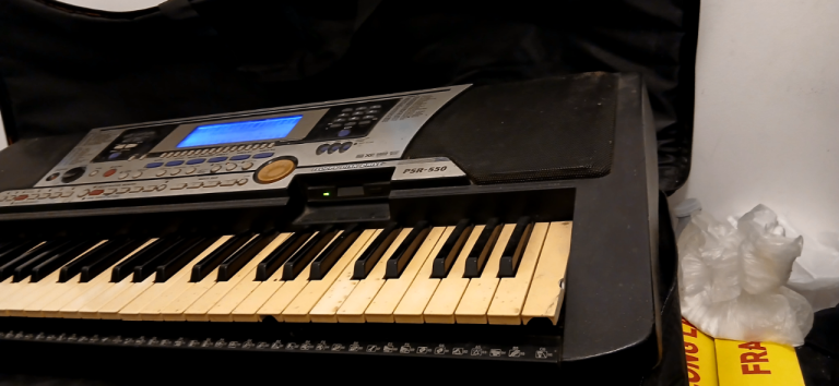 Yamaha PSR-550 I'm looking for a technician who can find and install an MP3 emulator on my PSR-550