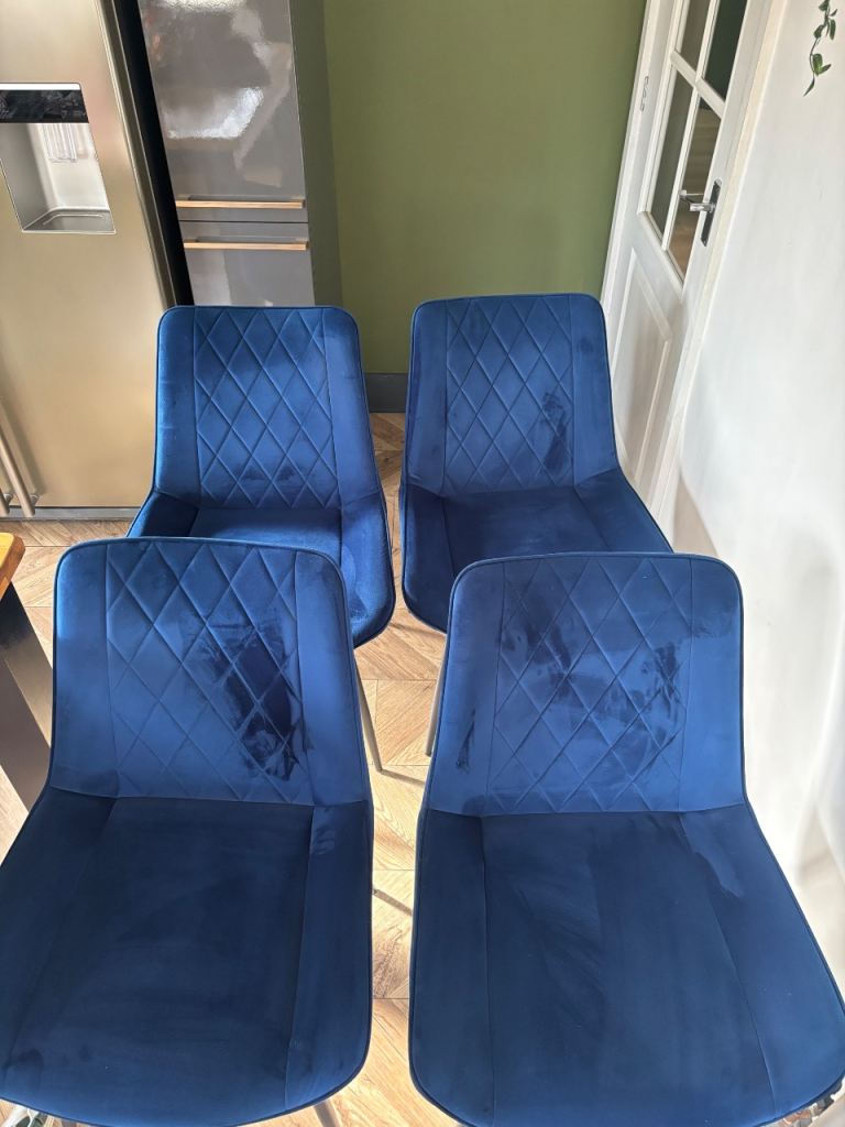 4 dining chairs 