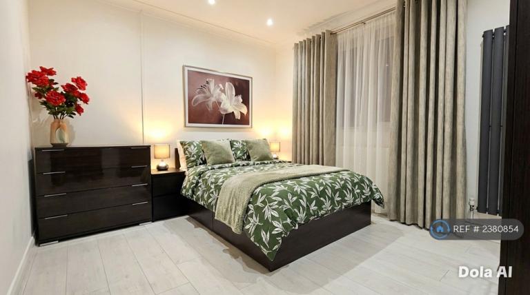 1 bedroom in Reardon House, London, E1W (#2380854)