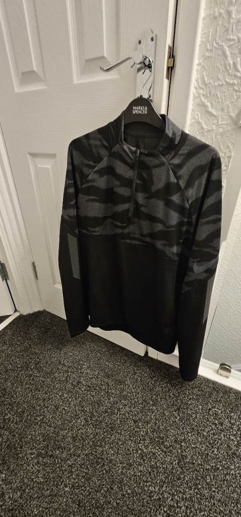 Mens Brand New Jackets and Training Top