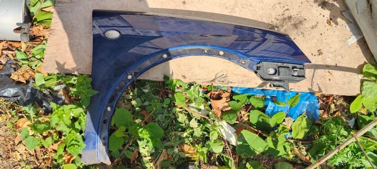 Vauxhall corsa c z21b drivers front wing ultra blue used