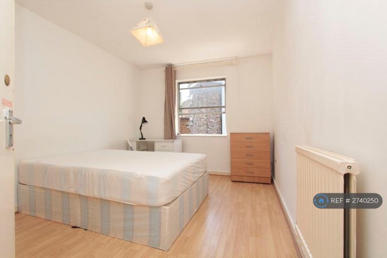 1 bedroom in Mccoid Way Borough Road, London, SE1 (#2740250)