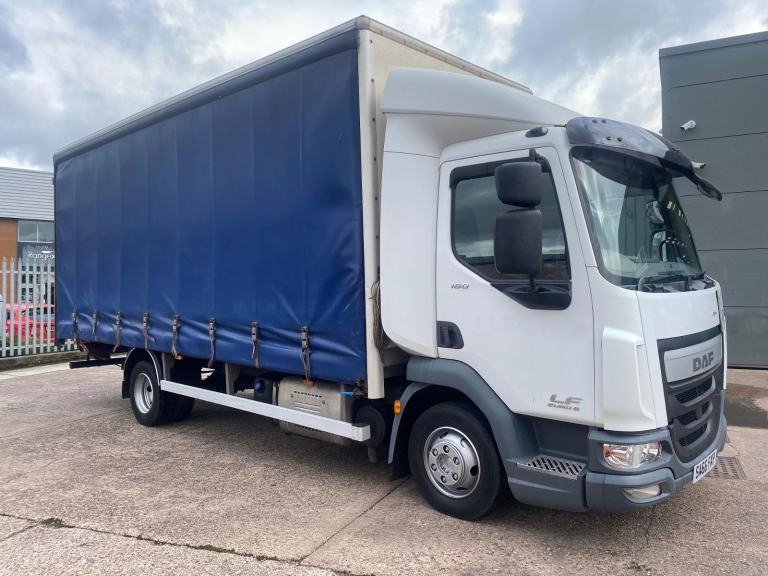 2017/66 DAF LF45 7.5 TONNE CURTAIN SIDED TRUCK. TUCK UNDER TAIL LIFT.