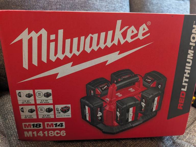 Milwaukee M1418C6 REDLITHIUM-ION Multi-Voltage Charger