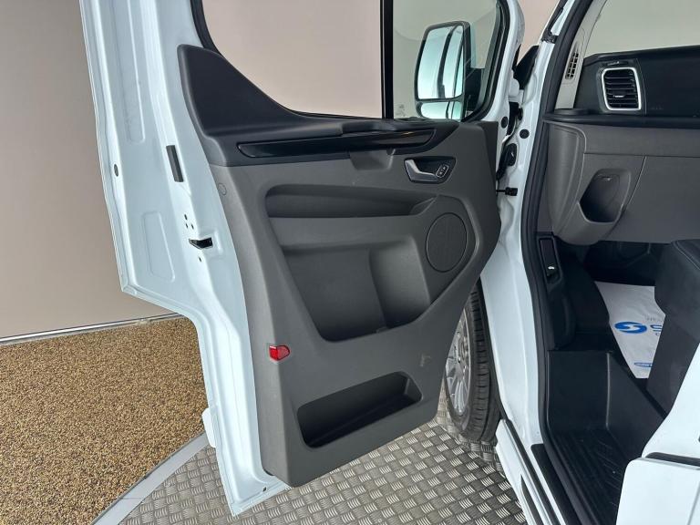 2023 Ford Transit Custom 2.0 EcoBlue 170ps Low Roof Limited Van PANEL VAN DIESEL Manual
