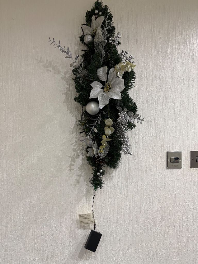 Christmas Wall/Table Decoration with Lights – As Good As New